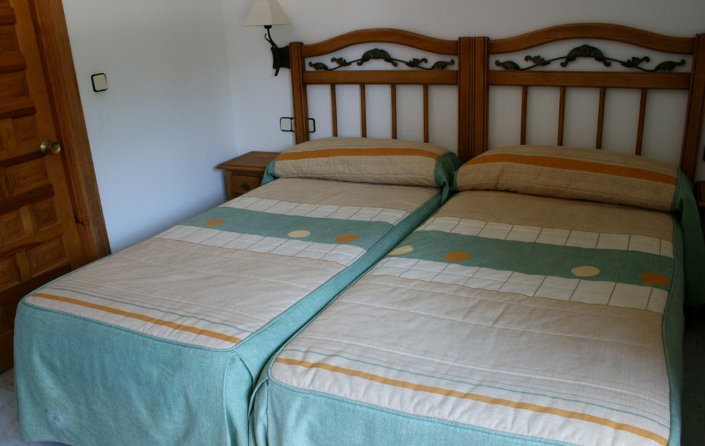 Hostal Visontium Винуэса Экстерьер фото